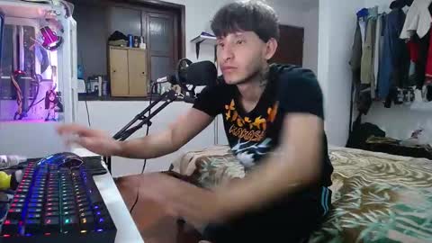 Esteban online show from 01/18/25, 04:15