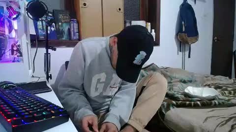 Esteban online show from 01/30/25, 04:48