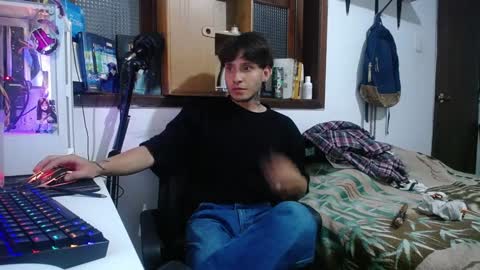 Esteban online show from 02/04/25, 03:44