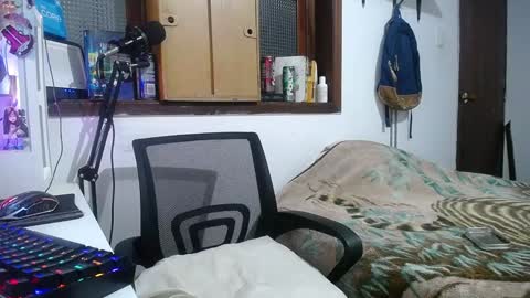 Esteban online show from 02/08/25, 07:37