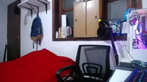 Esteban online show from 02/15/25, 09:16