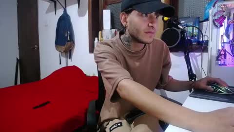 Esteban online show from 02/15/25, 12:22