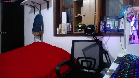 Esteban online show from 02/16/25, 02:42