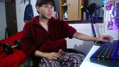 Esteban online show from 02/16/25, 12:32