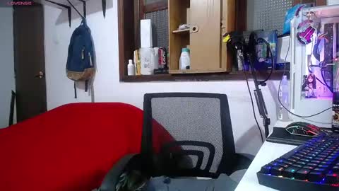 Esteban online show from 02/17/25, 11:55
