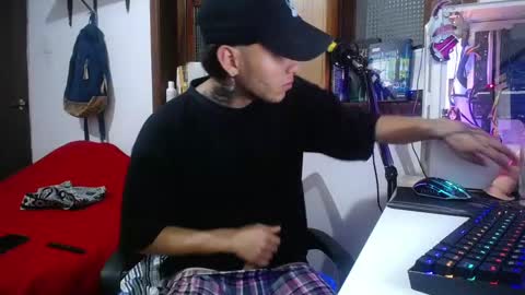 Esteban online show from 02/22/25, 01:55