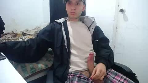 Esteban online show from 10/11/25, 02:48