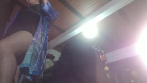 Snapshot of eskelaswd chatting on 12/16/24, 02:04 Eskela911 online show from 12/16/24, 02:04