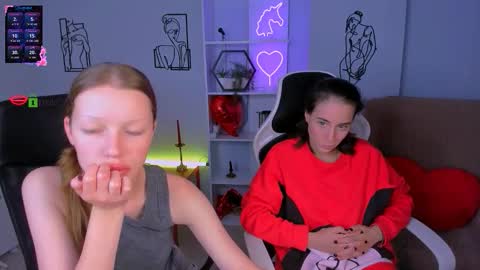 esma_shine online show from 10/12/25, 07:02