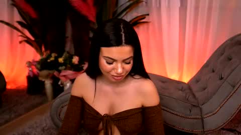 Esme online show from 03/05/25, 11:05