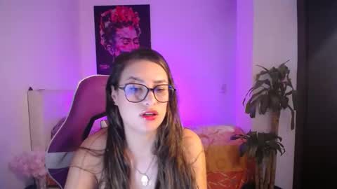 Esmeralda online show from 01/15/26, 07:50