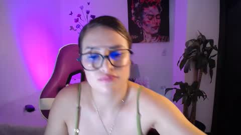 Esmeralda online show from 02/27/26, 10:21