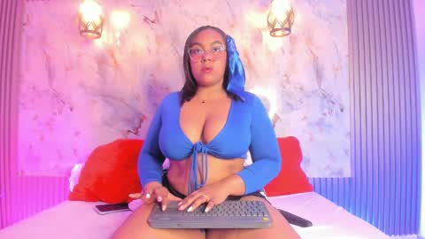 esmeralda online show from 01/14/25, 09:02