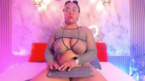 esmeralda online show from 02/22/25, 09:23