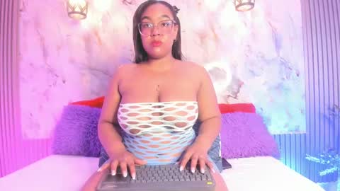 esmeralda online show from 03/10/25, 09:32
