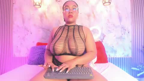esmeralda online show from 03/11/25, 09:34