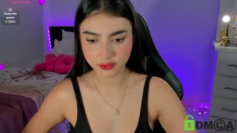 Esmeralda online show from 07/17/26, 10:55