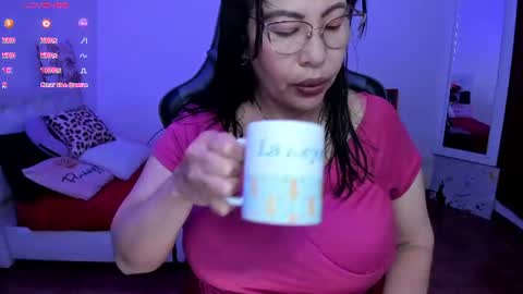 esme online show from 07/05/26, 08:16