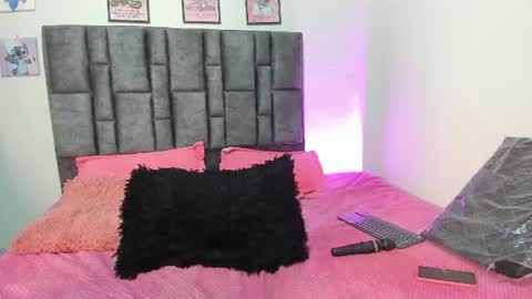 Perla online show from 06/10/26, 11:42