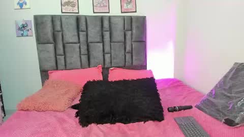 Perla online show from 06/11/26, 07:50