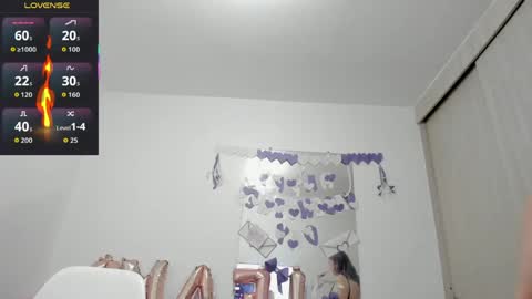 Esmeralda online show from 05/04/26, 10:17