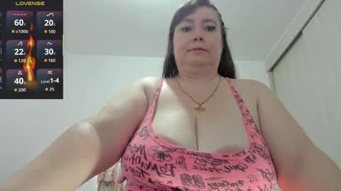 Esmeralda online show from 05/30/26, 05:15