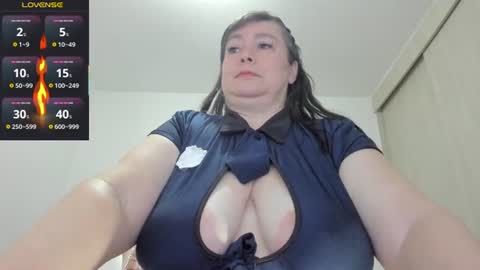 Esmeralda online show from 06/18/26, 10:25