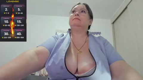 Esmeralda online show from 07/23/26, 01:58