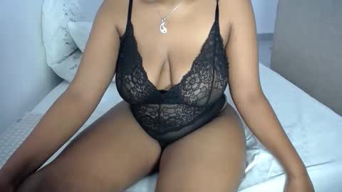 Esme online show from 02/07/26, 07:56