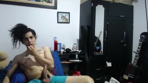 Esnider online show from 05/09/26, 08:41