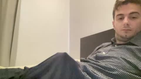 Snapshot of esoog15 chatting on 07/12/26, 07:10 esoog15 online show from 07/12/26, 07:10