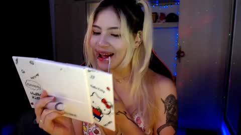 esparkie online show from 02/20/25, 05:33