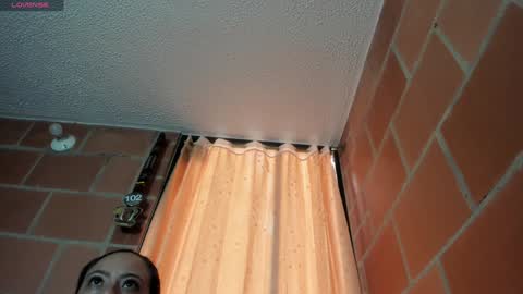 Snapshot of esperancita4570 chatting on 12/11/24, 06:52 HOPE online show from 12/11/24, 06:52