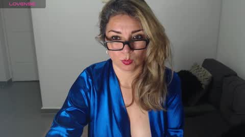 Juliana online show from 01/03/25, 10:52