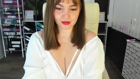 Ava online show from 09/09/25, 01:49
