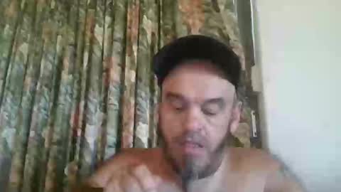 Essensual Elf online show from 09/17/25, 01:51