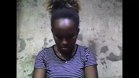 estanie online show from 10/03/25, 07:22