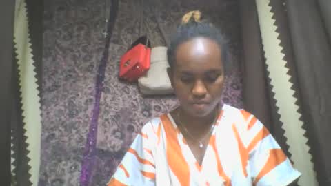 estanie online show from 10/18/25, 09:10