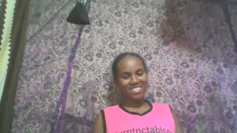 estanie online show from 10/30/25, 06:52