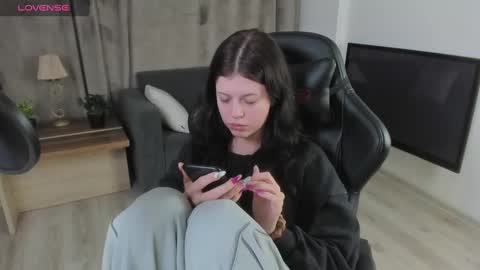 Snapshot of este_ria chatting on 12/03/24, 06:49 esteria online show from 12/03/24, 06:49