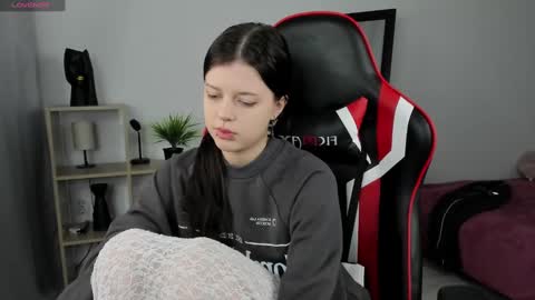 Snapshot of este_ria chatting on 12/06/24, 12:02 esteria online show from 12/06/24, 12:02