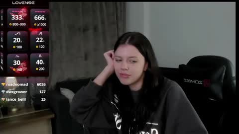 Snapshot of este_ria chatting on 12/08/24, 06:33 esteria online show from 12/08/24, 06:33