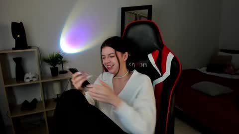 Snapshot of este_ria chatting on 01/16/25, 08:14 esteria online show from 01/16/25, 08:14