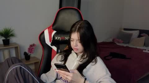 Snapshot of este_ria chatting on 01/24/25, 06:24 esteria online show from 01/24/25, 06:24