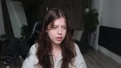 Snapshot of este_ria chatting on 10/16/25, 10:22 esteria online show from 10/16/25, 10:22