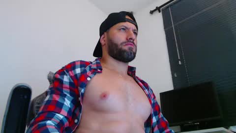 esteban online show from 05/25/26, 04:57