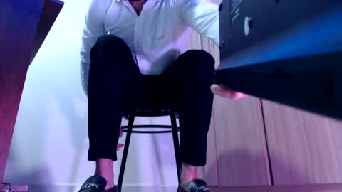 Snapshot of esteban_fer chatting on 01/03/25, 12:54 Esteban Fernandez online show from 01/03/25, 12:54