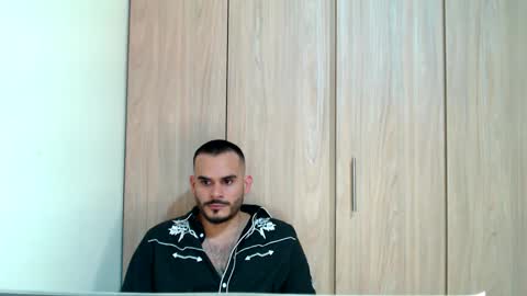 Snapshot of esteban_fer chatting on 02/07/25, 11:45 Esteban Fernandez online show from 02/07/25, 11:45