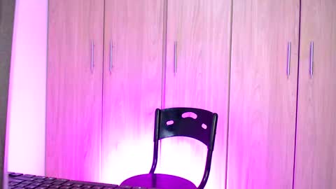 Snapshot of esteban_fer chatting on 02/14/25, 02:07 Esteban Fernandez online show from 02/14/25, 02:07