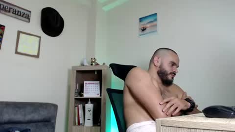 Esteban Fernandez online show from 06/15/26, 09:22